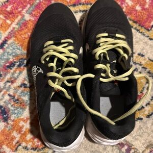 Nike running little boys running sneakers